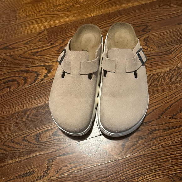 Papillon Blanc Shoes - Women’s Papillon Tan Mules, size 41